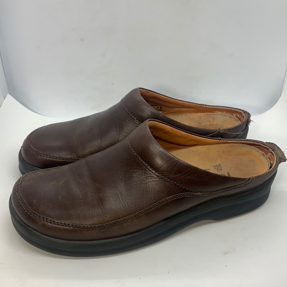 Footprints Brown Leather Slip on Clogs Size 40